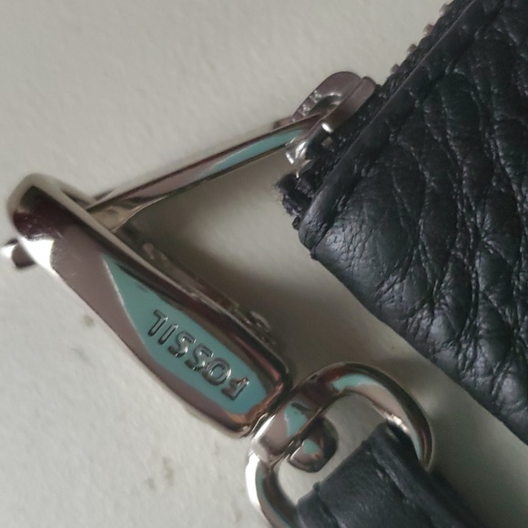 Fossil Zip Wristlet - Picture 3 of 7